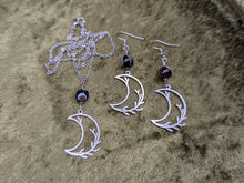 Load image into Gallery viewer, Moonlight Vines Sardonyx Earrings and Necklace Set