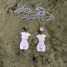 Load image into Gallery viewer, Femininity Necklace