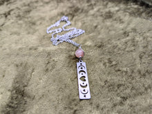 Load image into Gallery viewer, Love Phase Peach Moonstone Necklace
