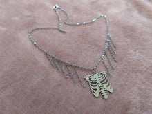 Load image into Gallery viewer, Decorative Rib Cage Necklace
