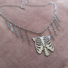 Load image into Gallery viewer, Decorative Rib Cage Necklace
