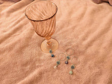 Load image into Gallery viewer, Rose Crystal Wine Glass Identifiers- Set of 4
