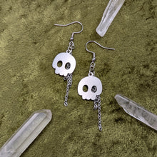 Load image into Gallery viewer, Skull Chain Earrings
