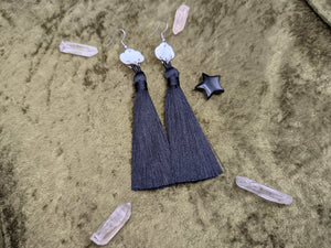 Stormy Tassel Pearl Earrings